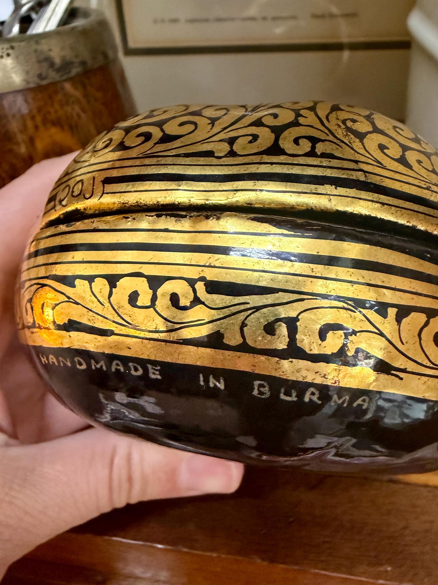 black and gold Burmese lacquerware pumpkin / melon box