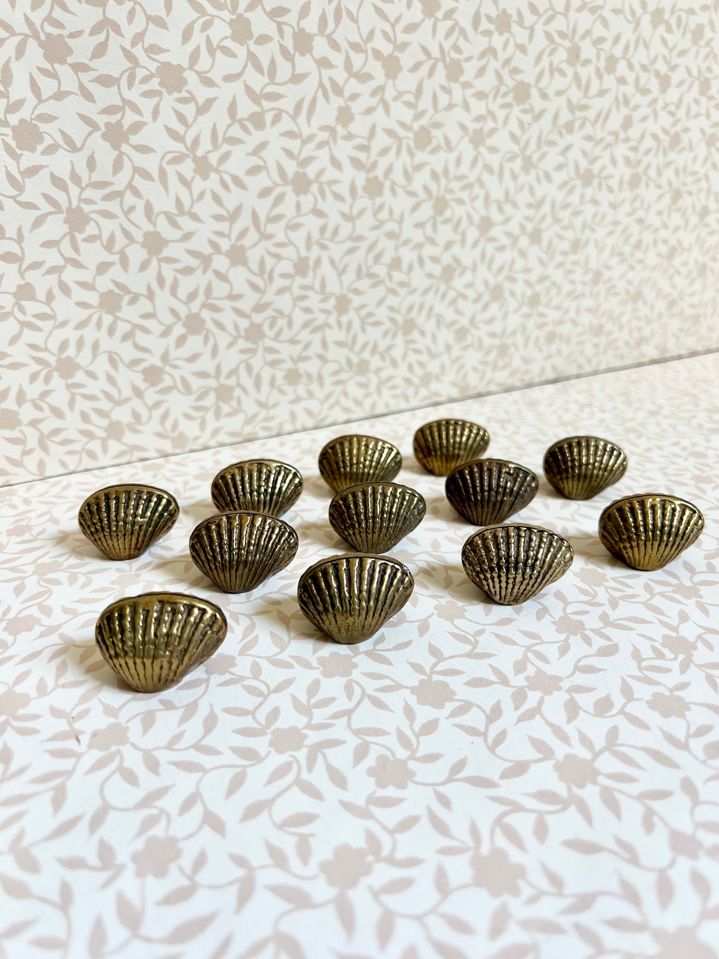 brass seashell place card holders, set of 12