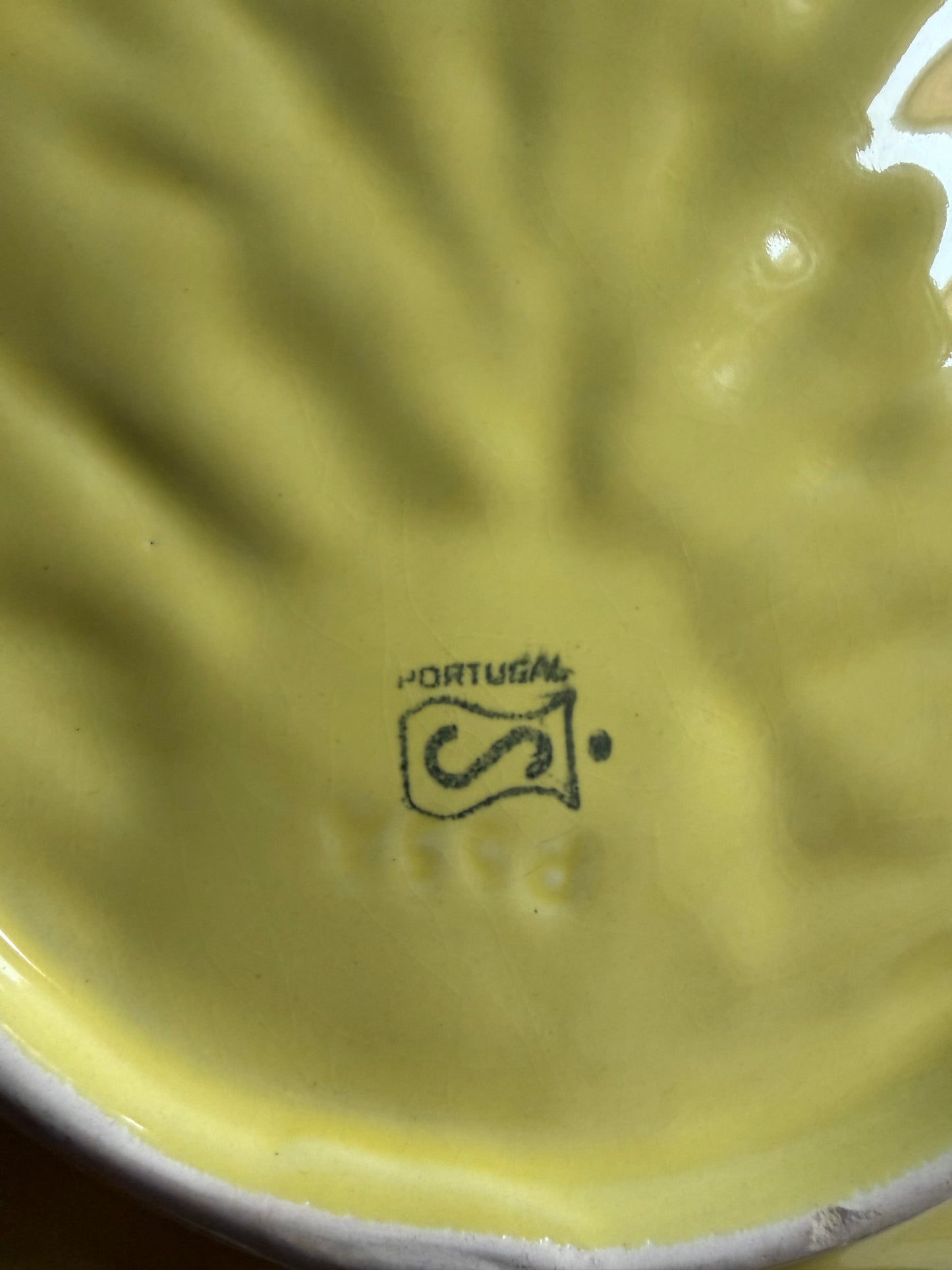 Secla yellow majolica cabbage chip and dip platter