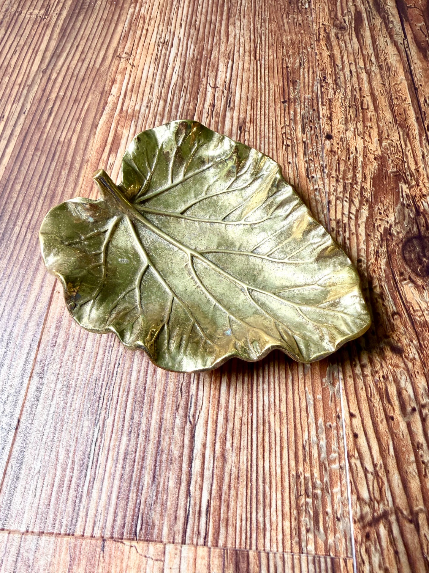Leaf dish