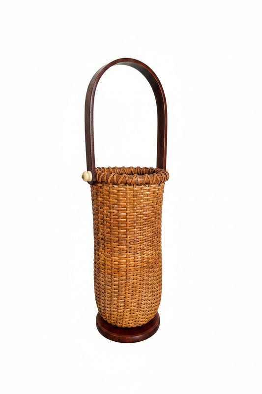 Nantucket style wine bottle basket