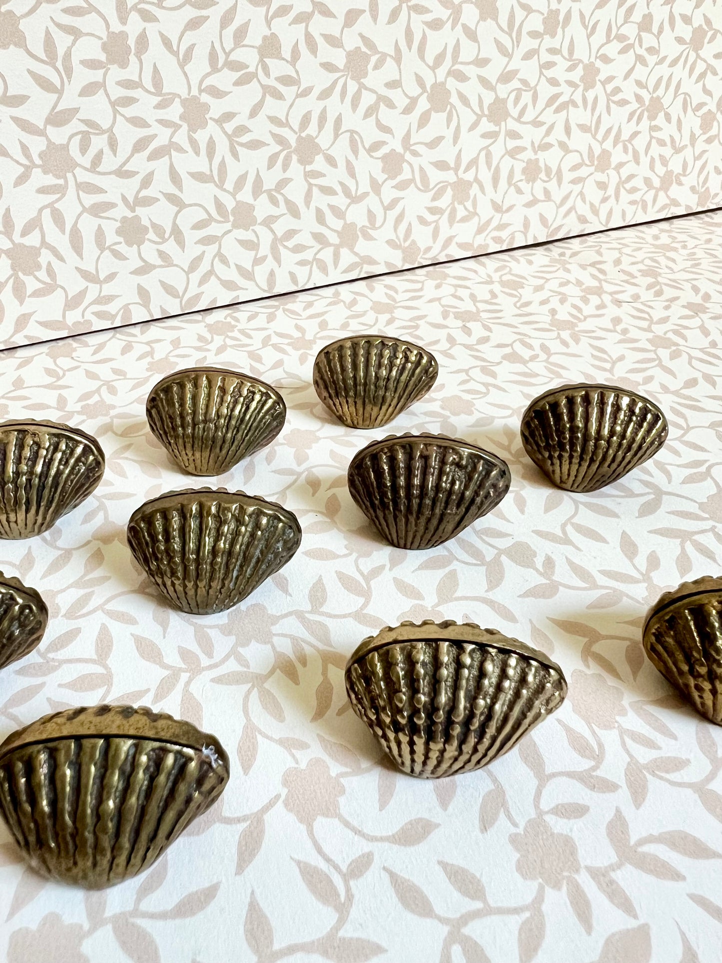 brass seashell place card holders, set of 12