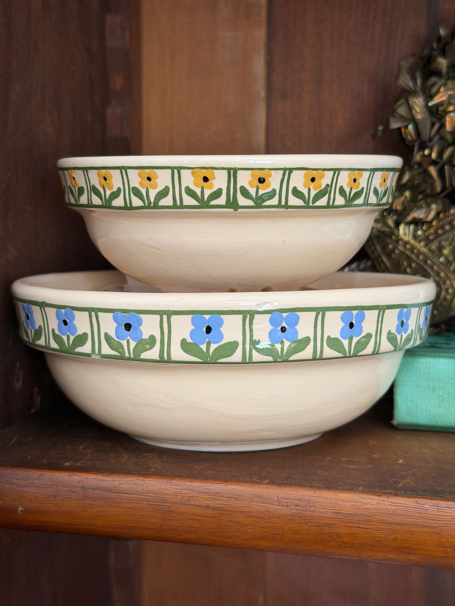 yellow flower Hungarian bowl