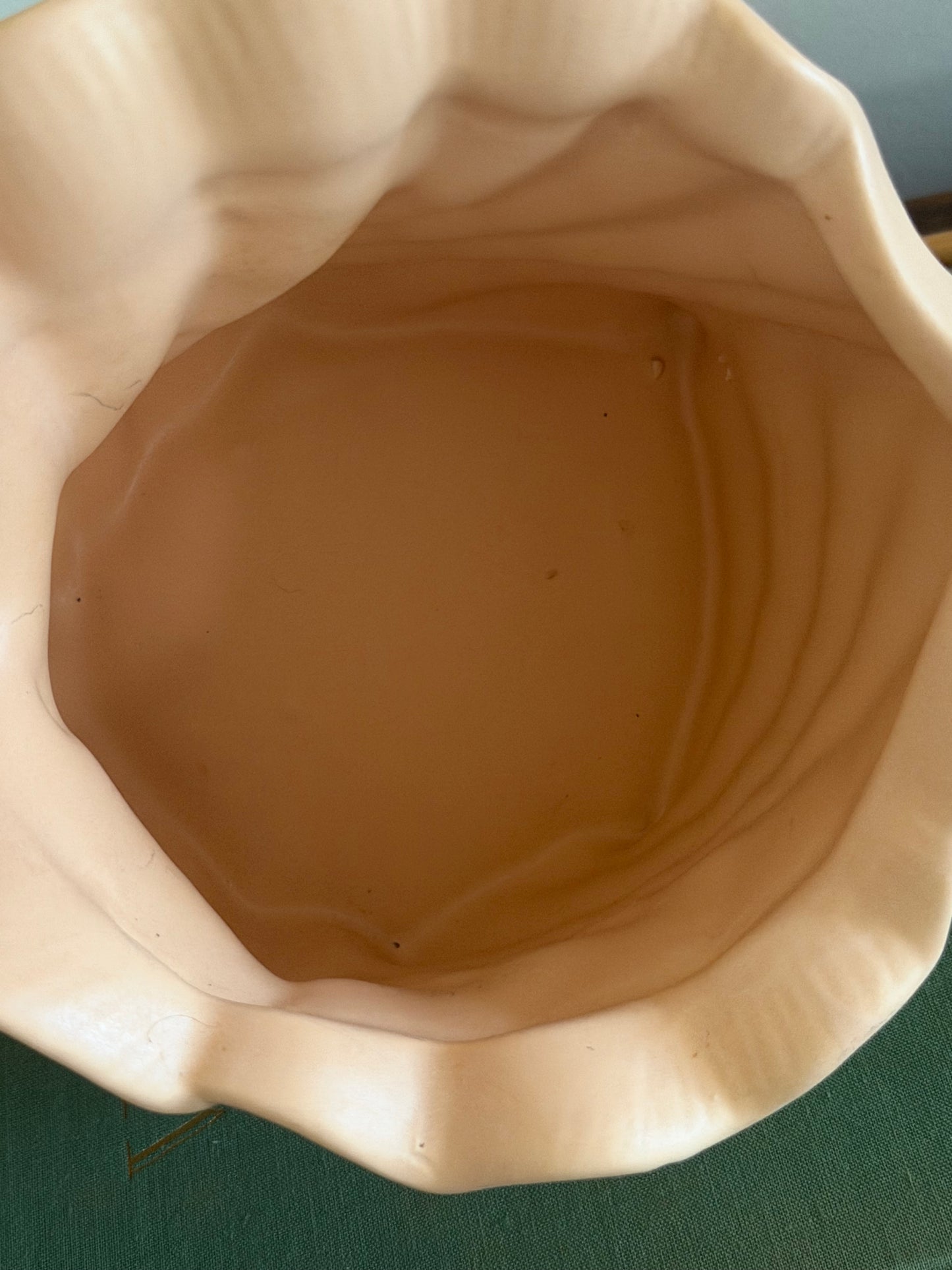 Pereiras Portugal pink conch shell ceramic planter