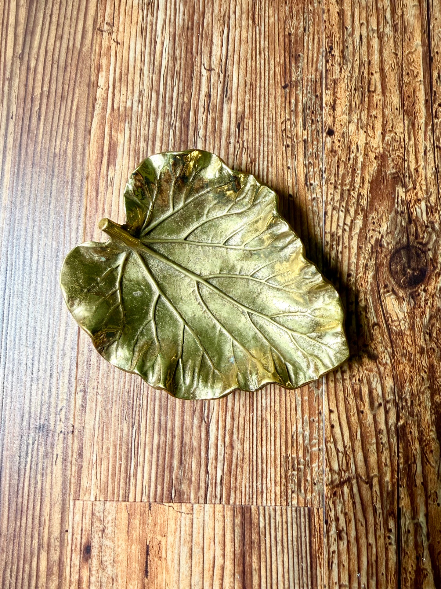 Leaf dish