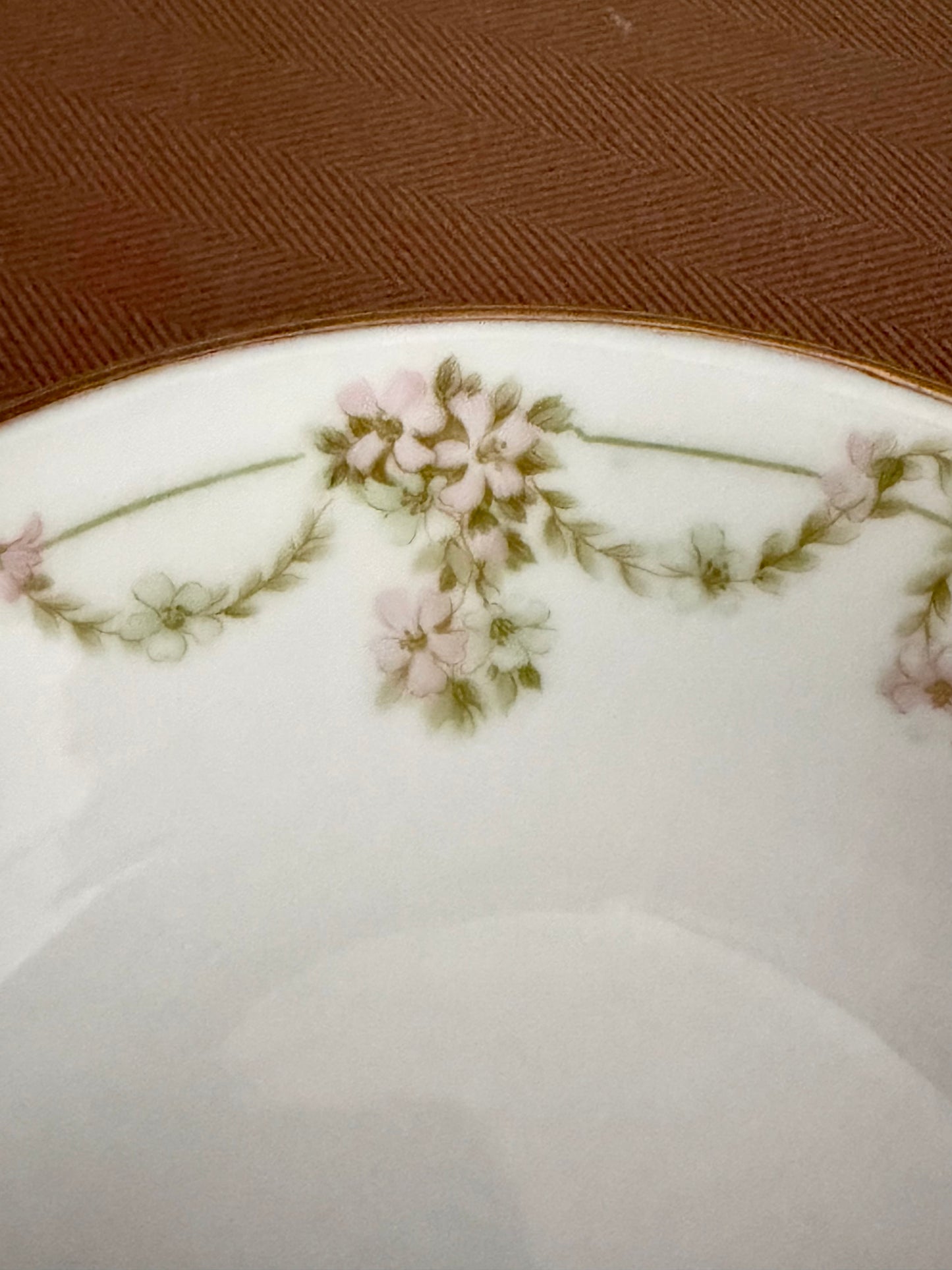 Tirschenreuth "Arbatus" Bavaria floral garland bowl