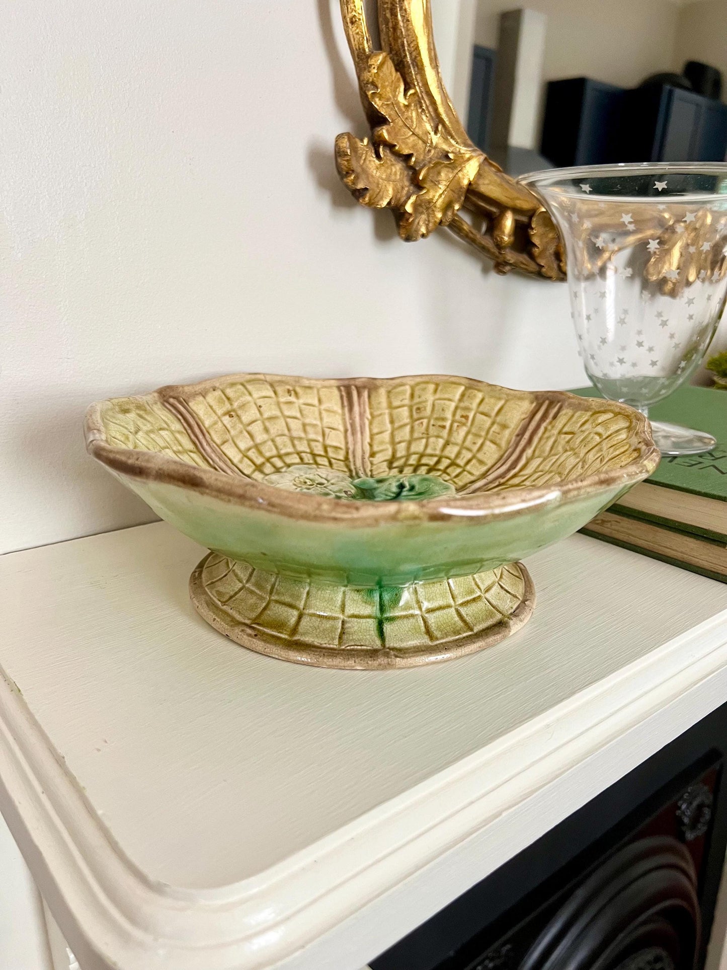 majolica lily pad footed bowl