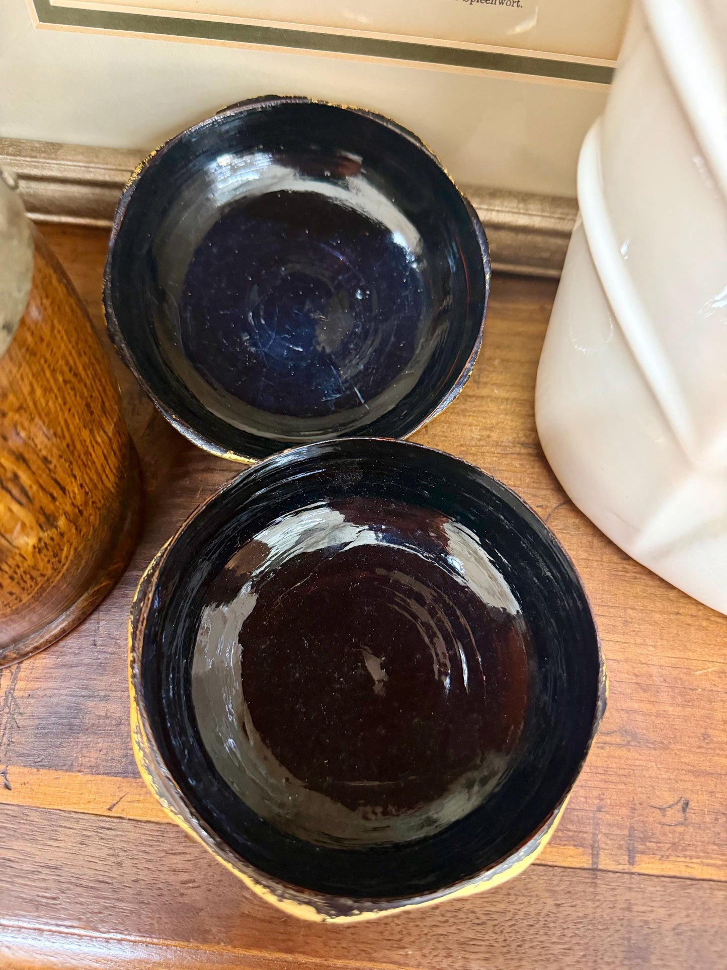 black and gold Burmese lacquerware pumpkin / melon box