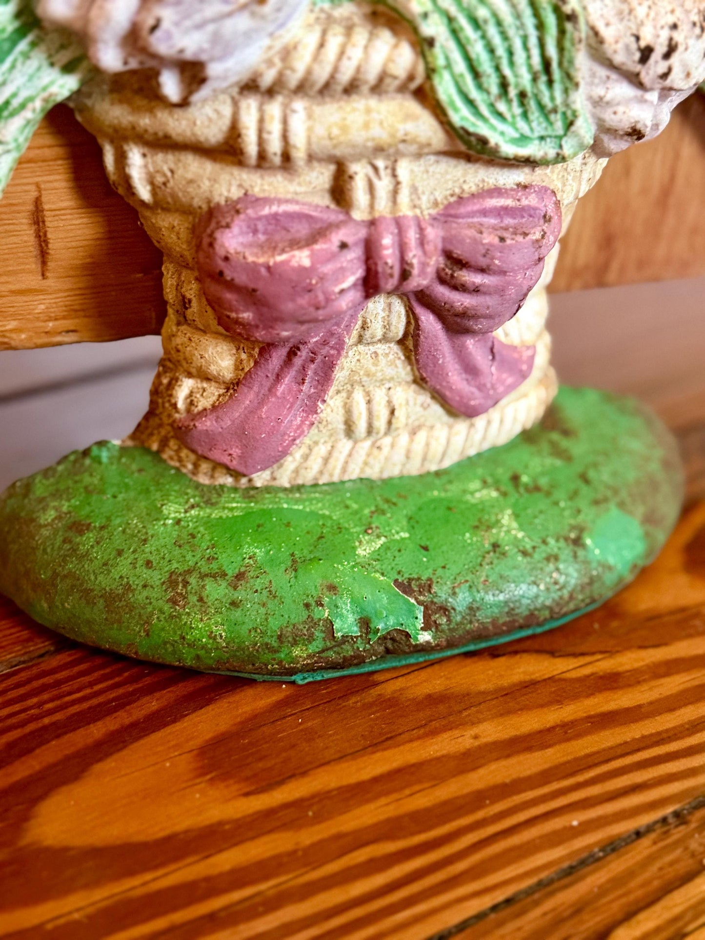 chippy cast iron bouquet door stop